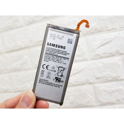 Thay Pin Samsung Galaxy J8 I J8 Plus (2018)